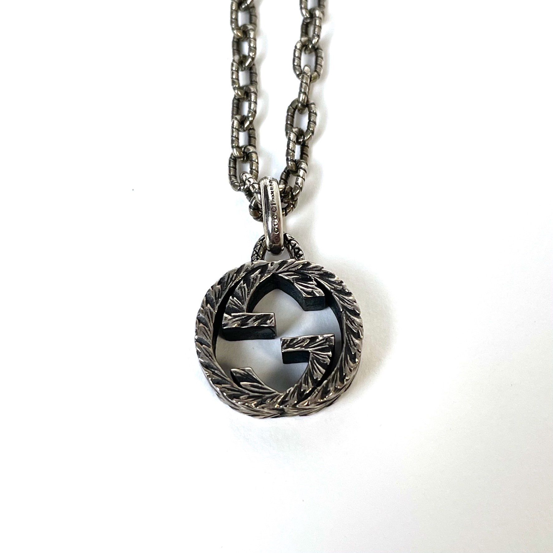 GUCCI Interlocking G Pendant Necklace