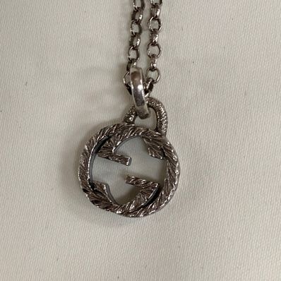 GUCCI Interlocking G Pendant Necklace