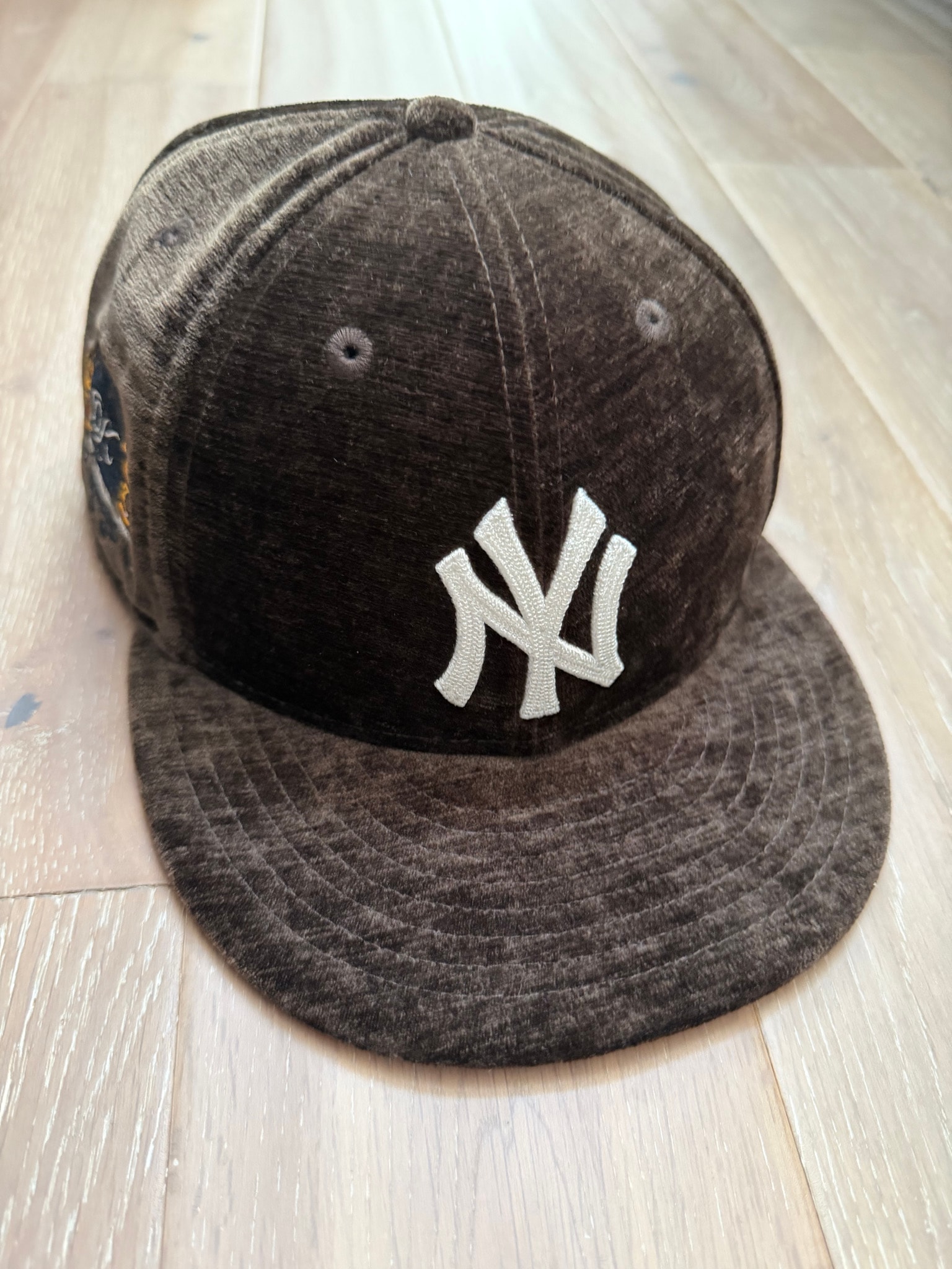 Kith x New Era x the New York Yankees Chenille Chainstitch 59Fifty Low Profile "Kindling"