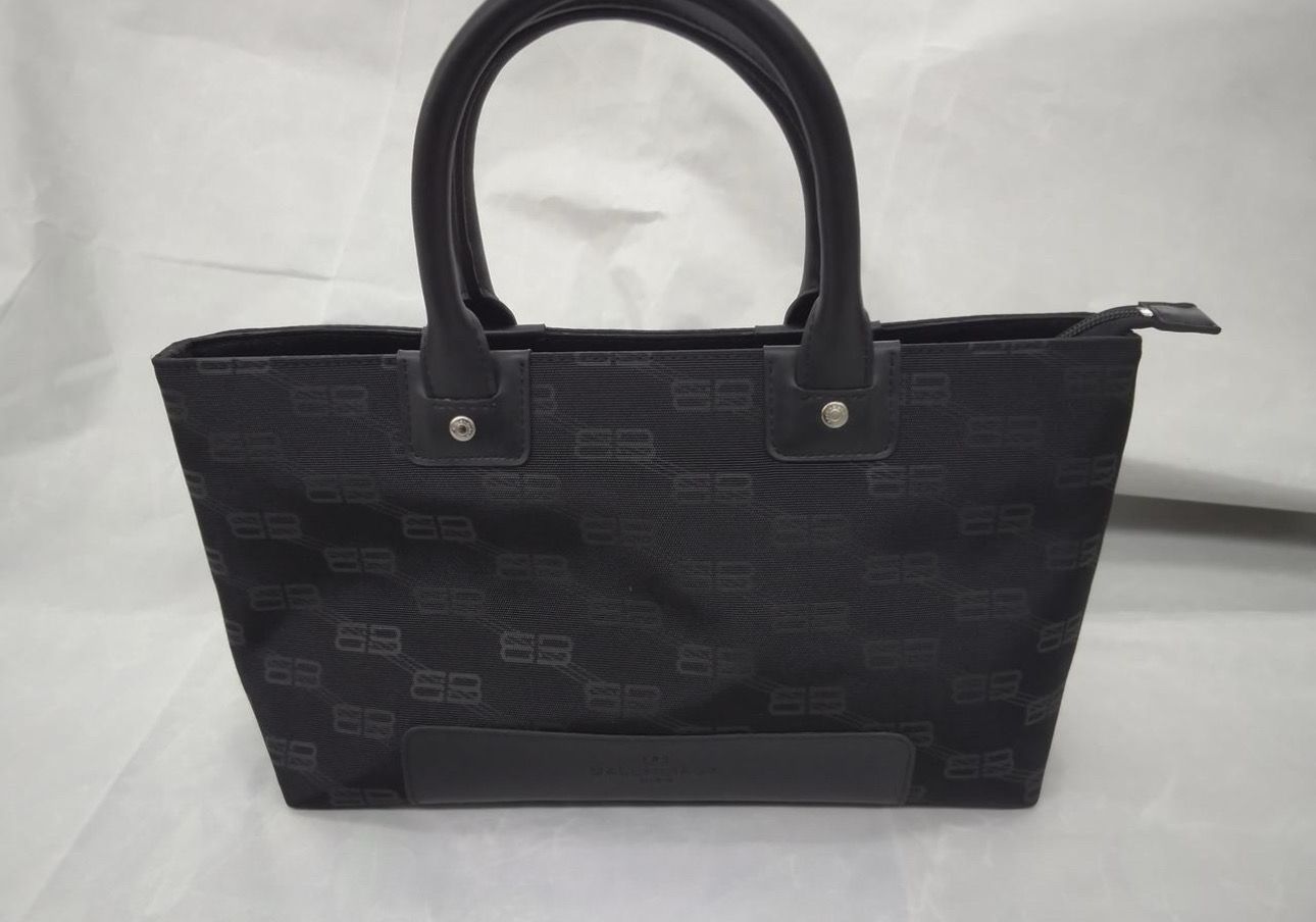 バレンシアガ バッグ 中古フリマ(通販) | スニーカーダンク