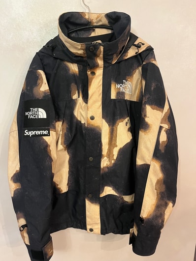 Supreme x The North Face Bleached Denim Print Mountain Jacket "Black"