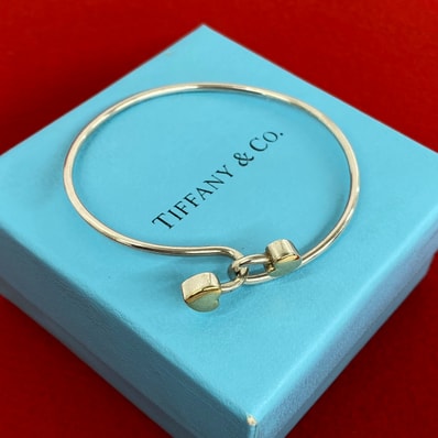 TIFFANY&Co. ティファニー ソリッド ダブルハート フック バングル シルバー925 K18イエローゴールド バングル シルバー
24802