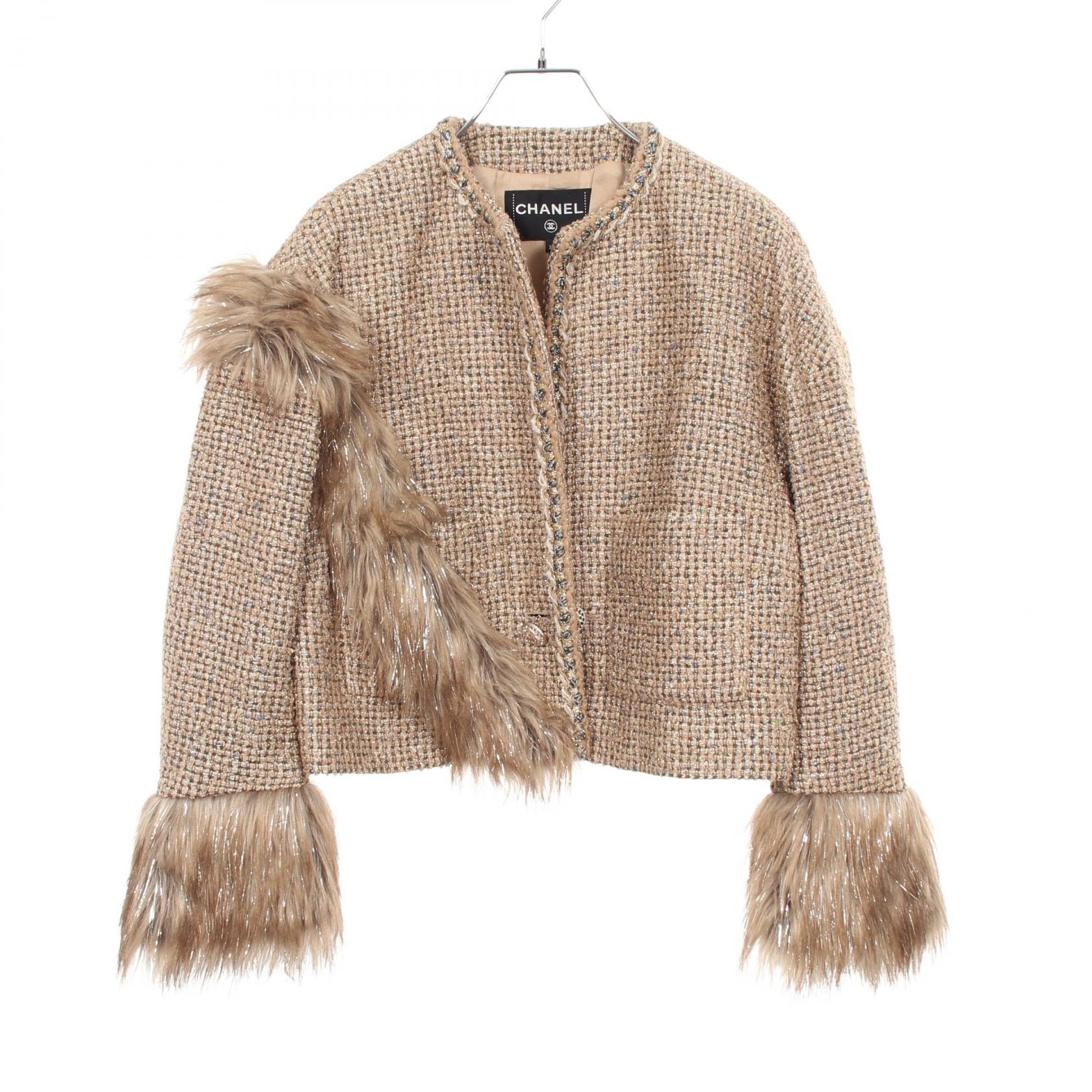 シャネル CHANEL ココマークボタン ファー ショート ツイード ノーカラージャケット 衣料品 アウター ウール ビスコース レディース ベージュ系 / ゴールド系 P71081V62249 【中古】