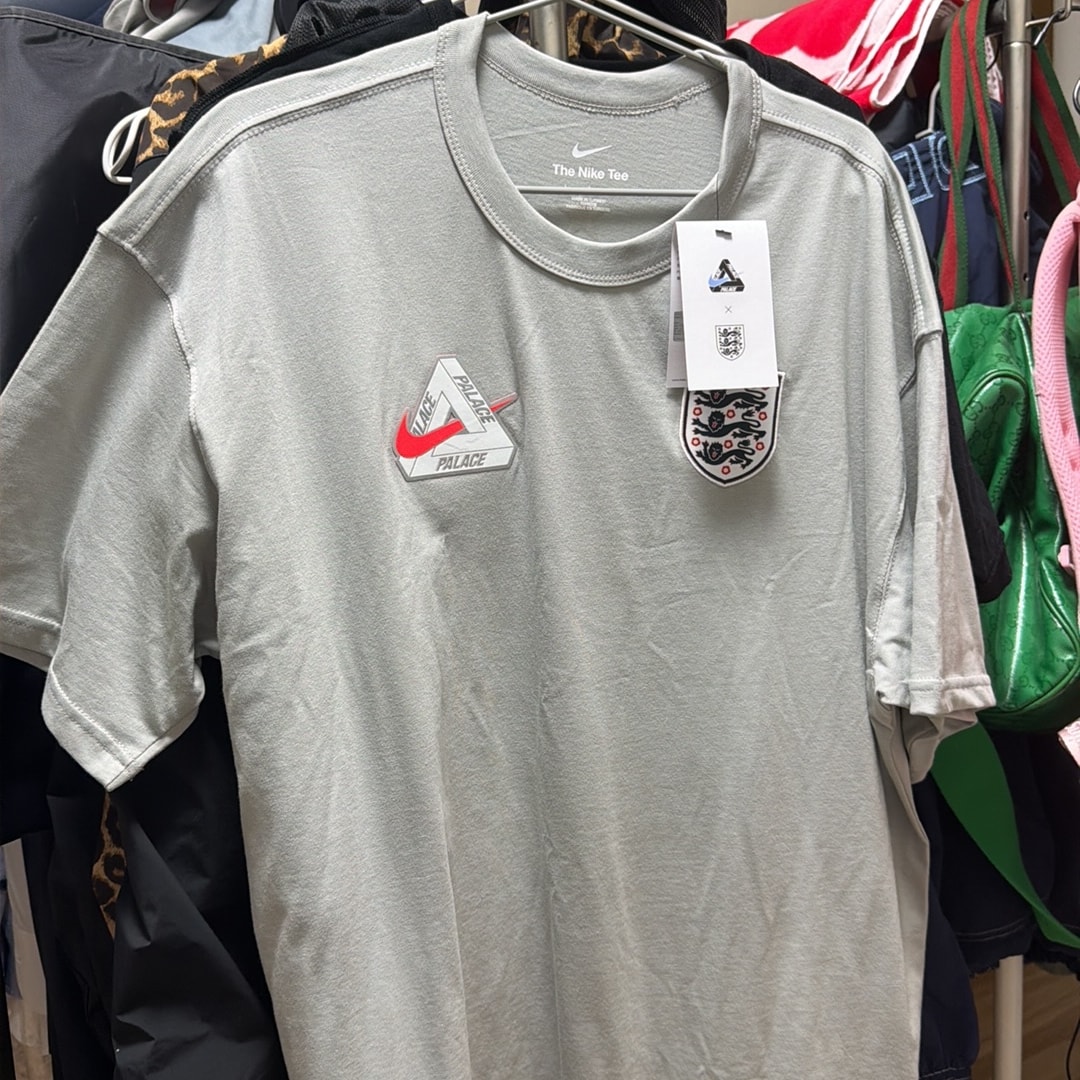 Nike x PALACE X2 World Cup T-Shirt England "Grey"