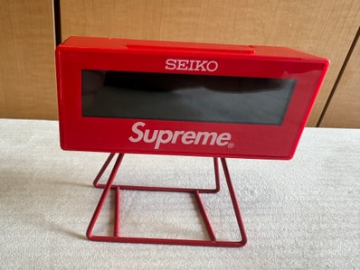 Supreme x Seiko Marathon Clock "Red"