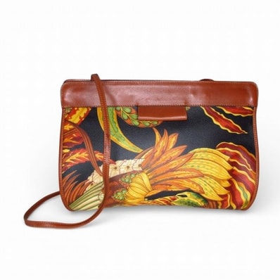 サルヴァトーレフェラガモ ショルダーバッグ レディース