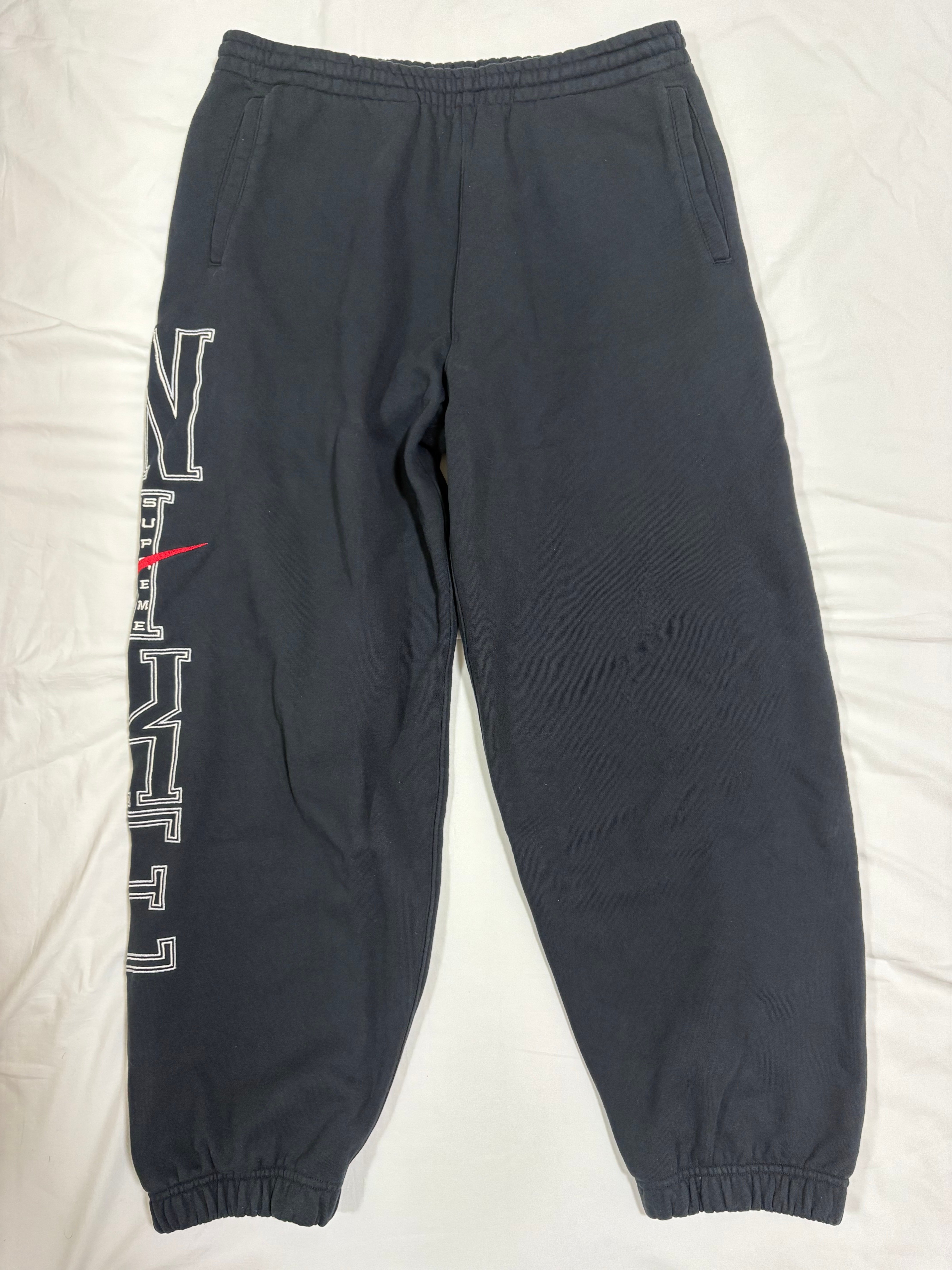 Supreme x Nike Sweatpant "Black"
