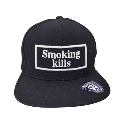 SMOKING KILLS 刺繍 スナップバック キャップ【1143239689123】