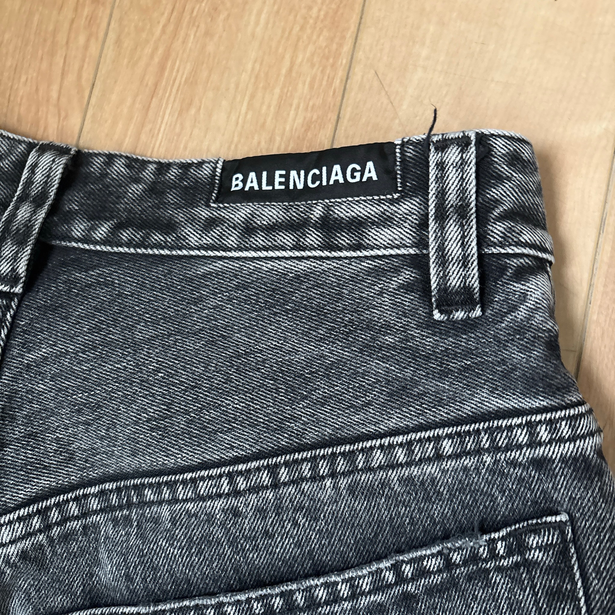 BALENCIAGAデニム