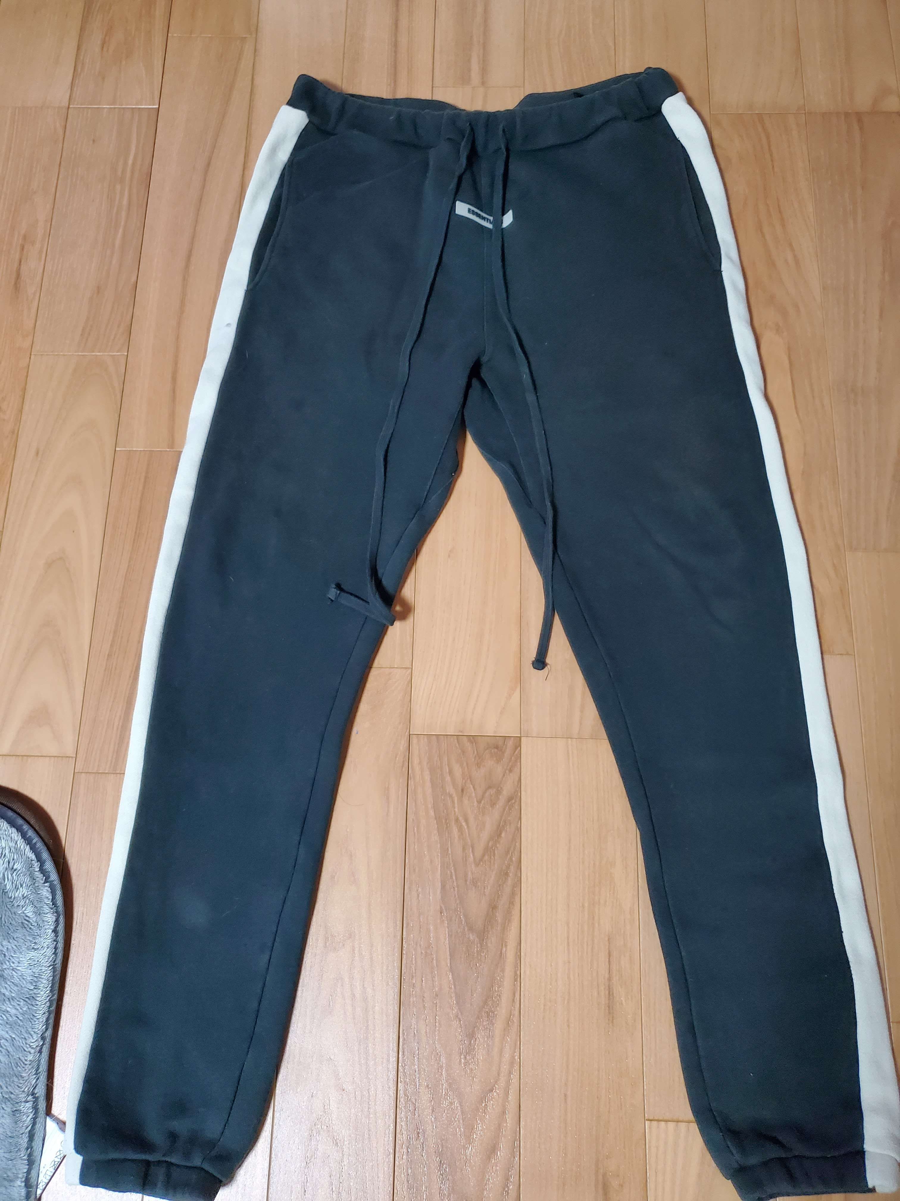 FEAR OF GOD ESSENTIALS Side Stripe Sweatpants (FW19) "Black"
