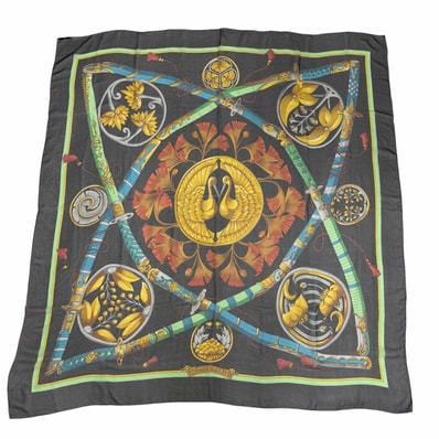 美品 エルメス スカーフ PRINCES DU SOLEIL LEVANT
