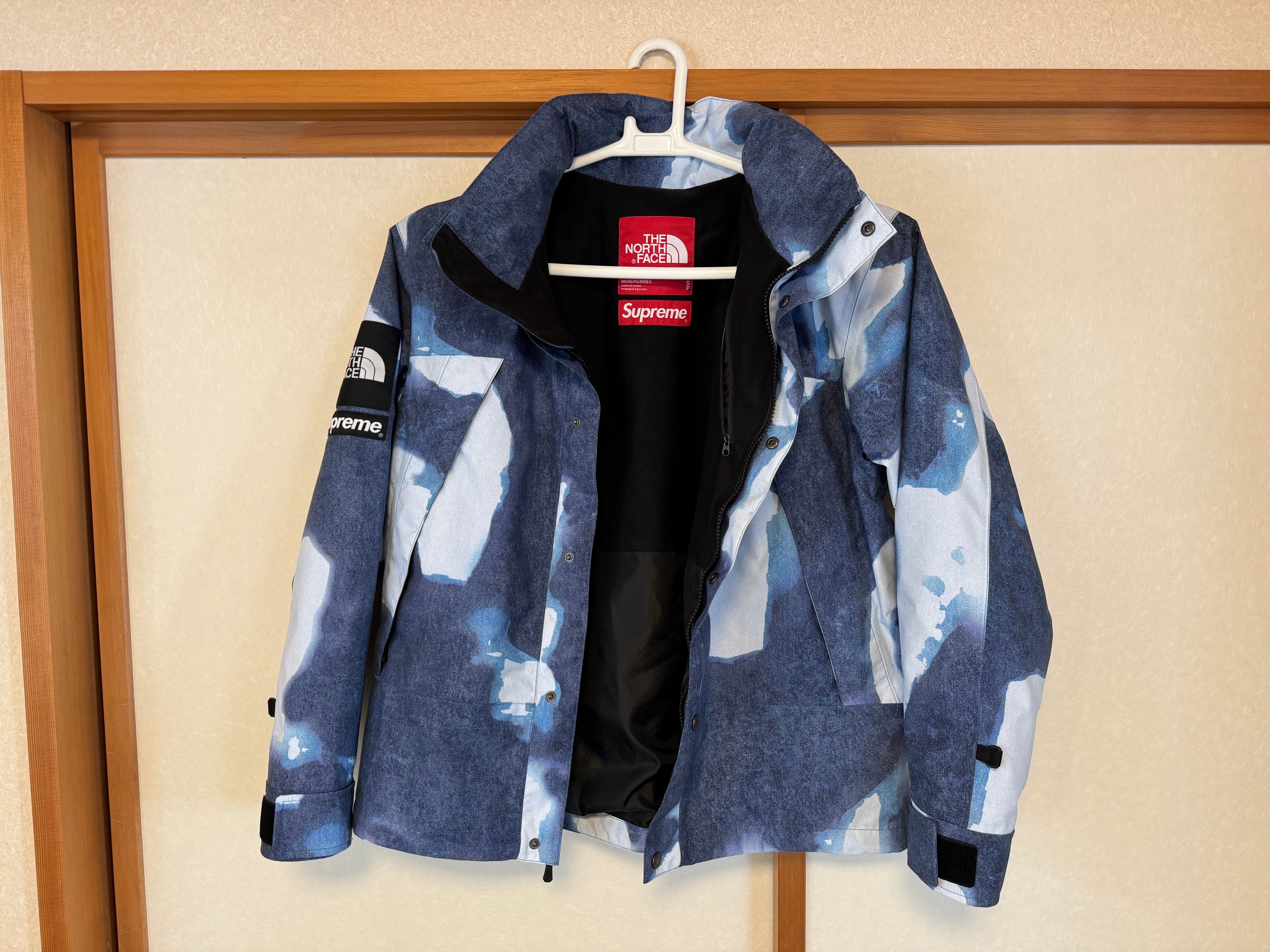 Supreme x The North Face Bleached Denim Print Mountain Jacket "Indigo"
