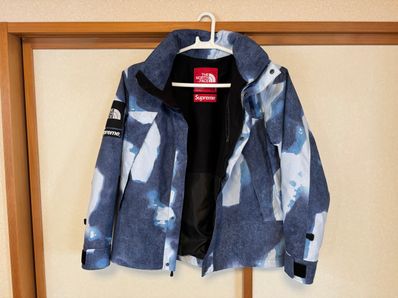 Supreme x The North Face Bleached Denim Print Mountain Jacket "Indigo"