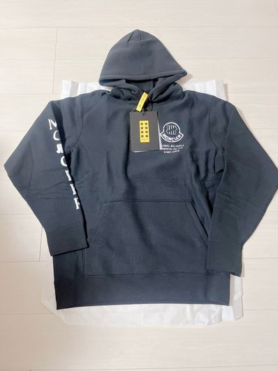 MONCLER UNDEFEATED コラボ パーカー フーディ