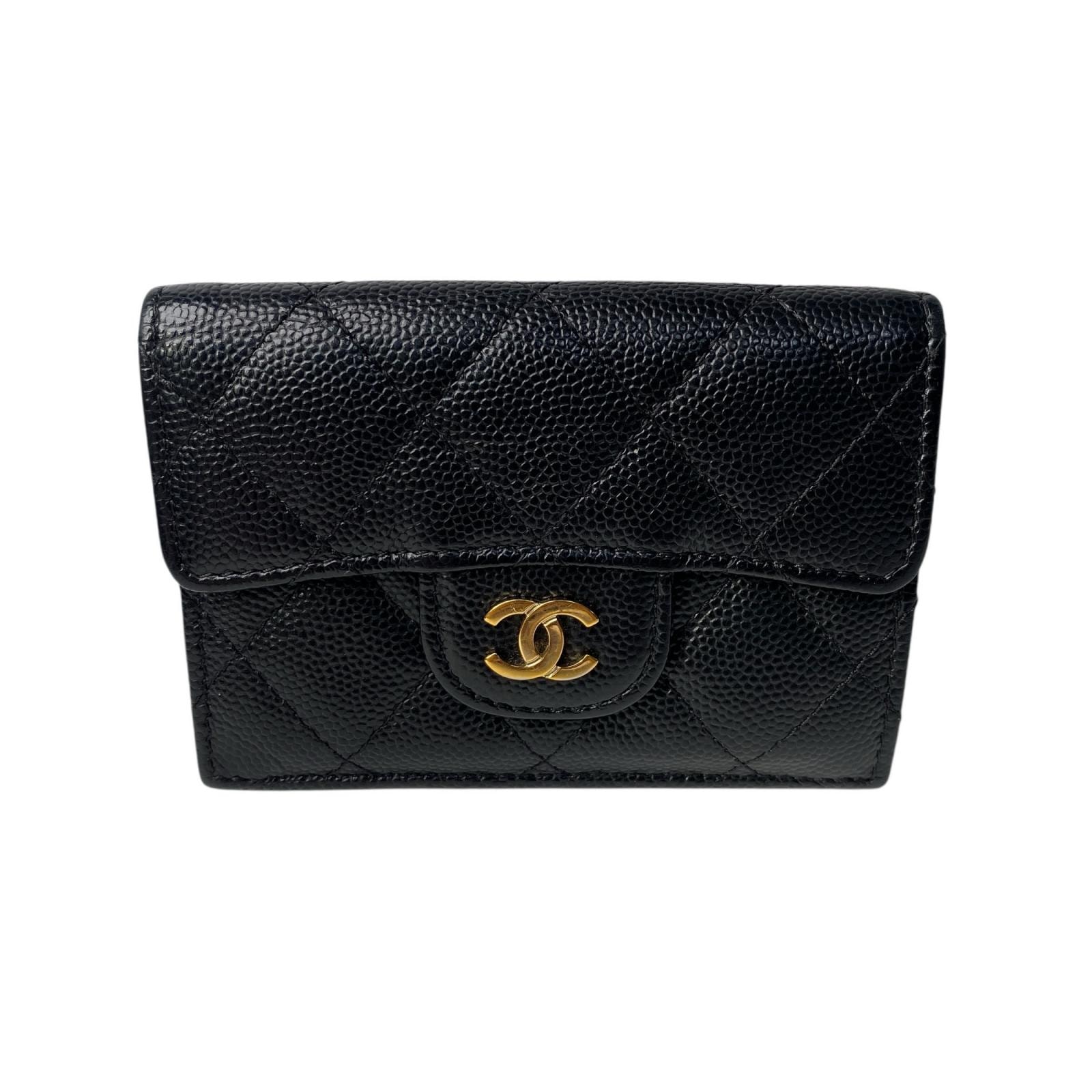 シャネル 三つ折り財布 レディース