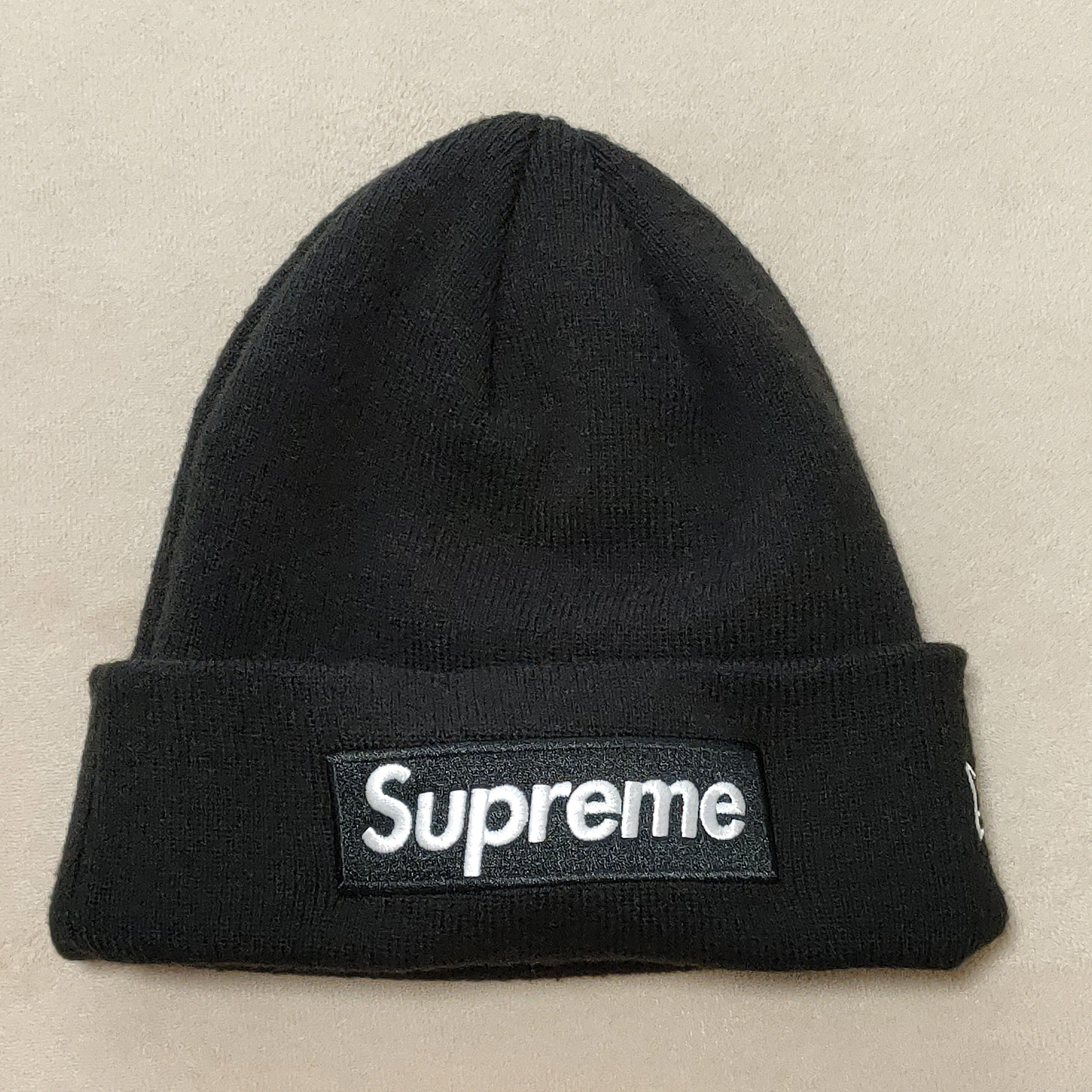 Supreme New Era® Box Logo Beanie "Black" (21FW)