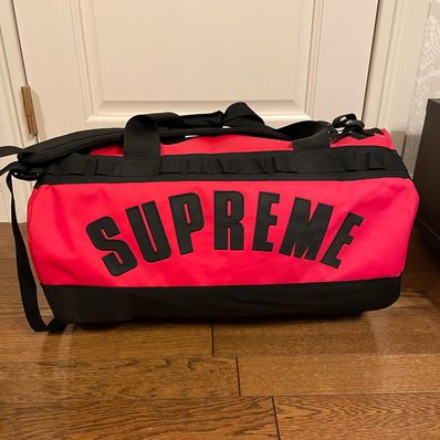 Supreme x The North Face Arc Logo Base Camp Duffle Bag "Red"