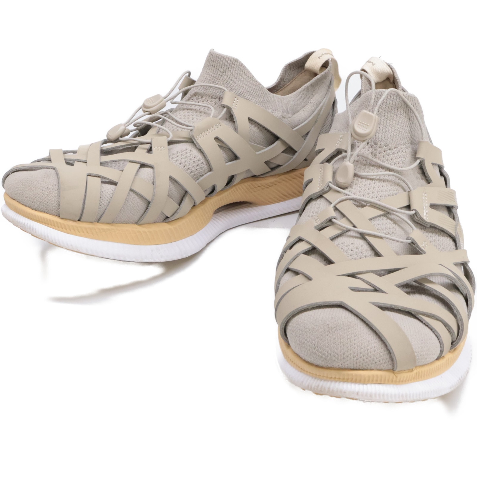 アシックス 【美品】1011B268 METARIDE AMU 隈研吾 ランニング 27.5