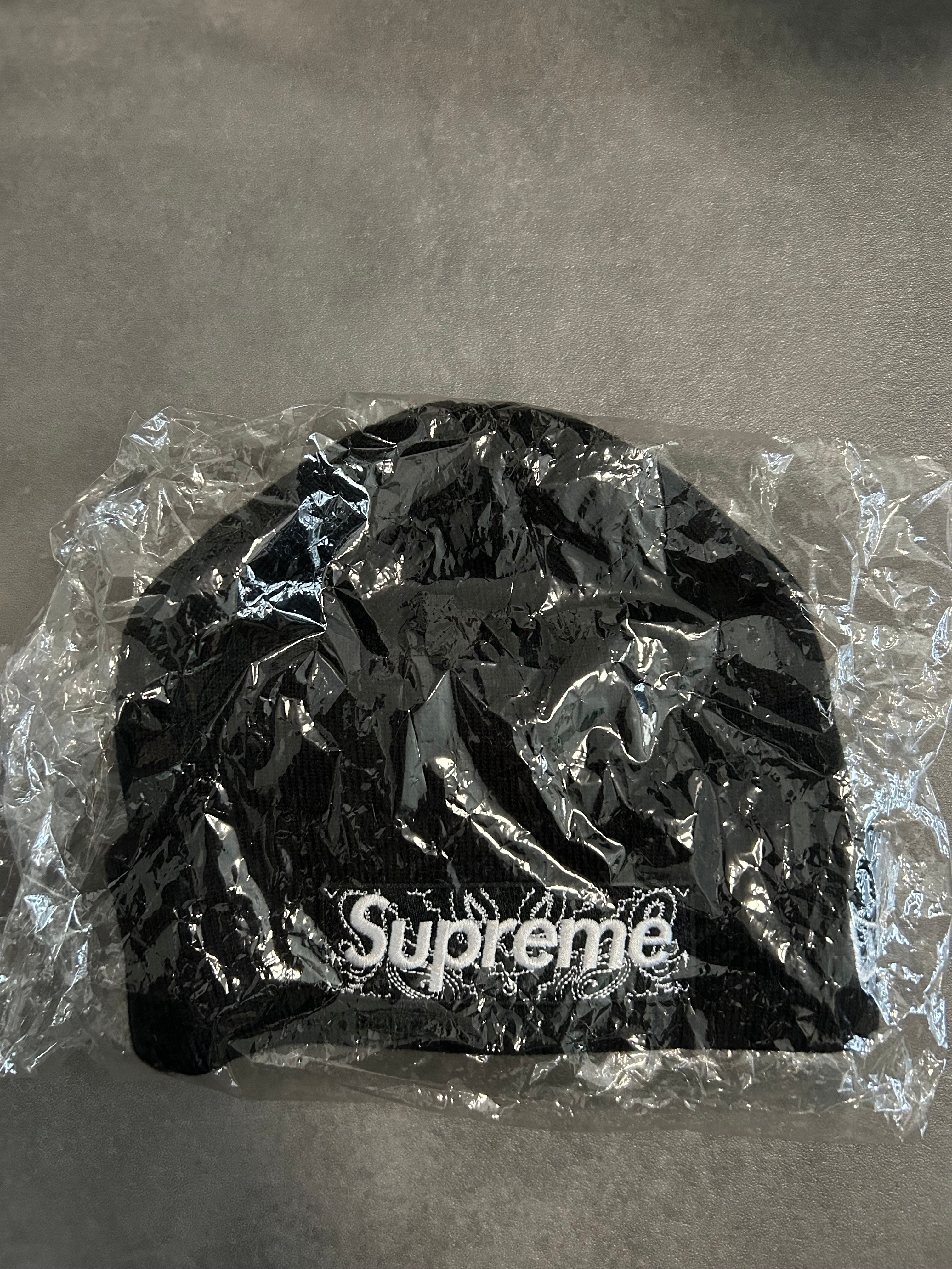 Supreme New Era® Box Logo Beanie "Black"