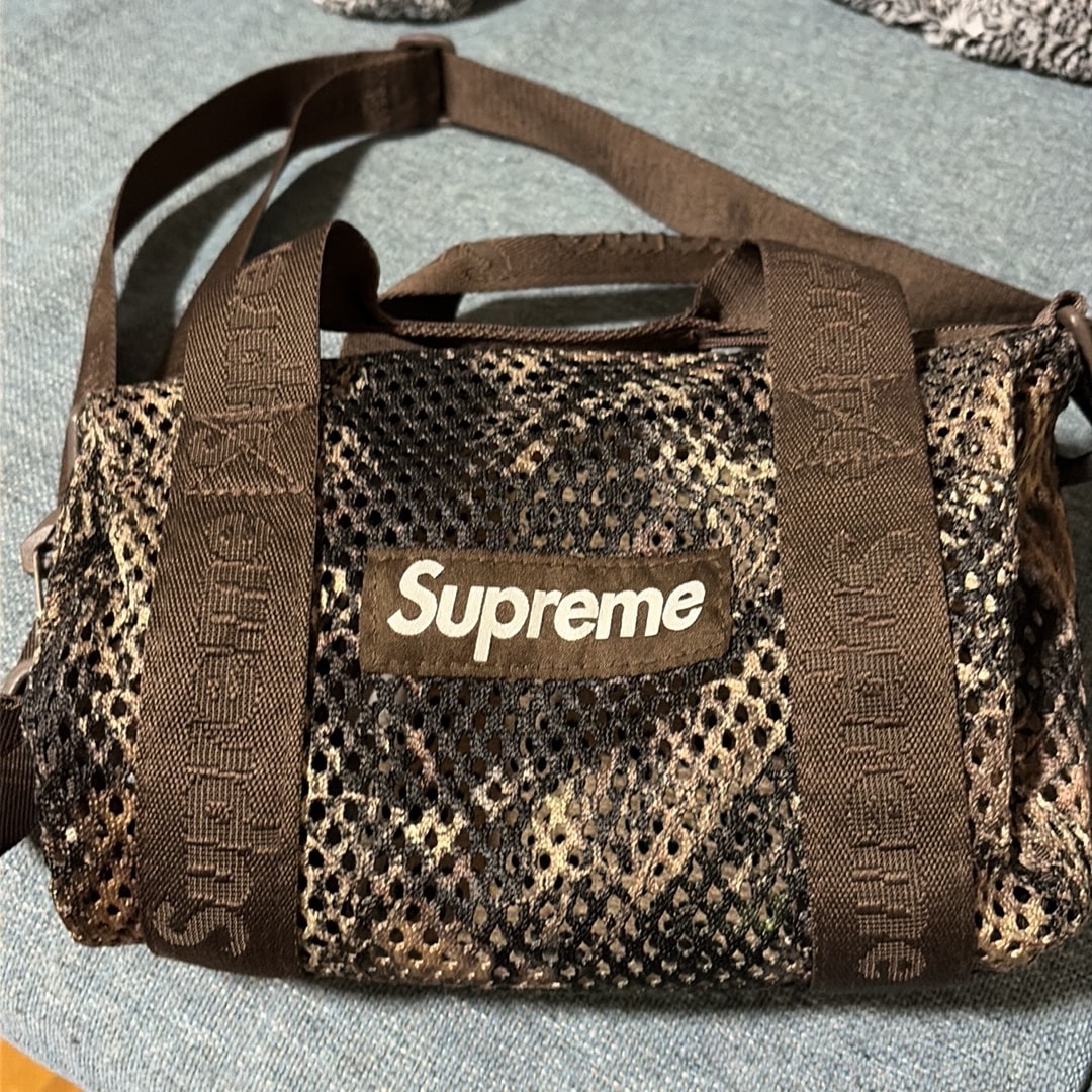 Supreme Mesh Mini Duffle Bag "TrueTimber Kanati Camo" (25SS)