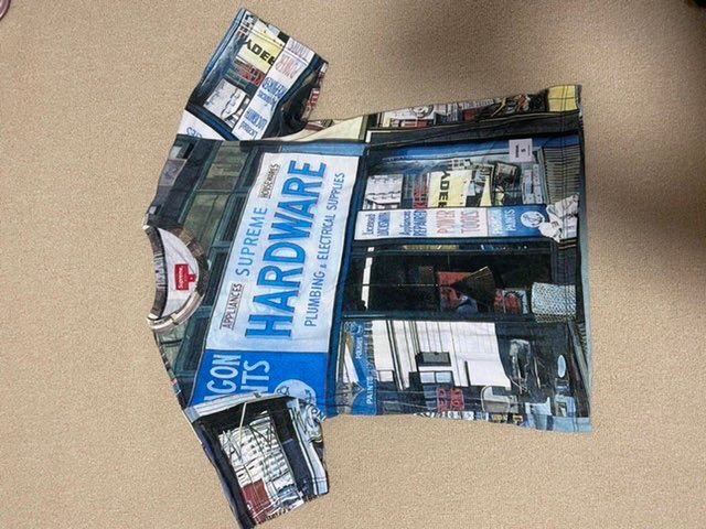 シュプリーム Hardware S/S Top 