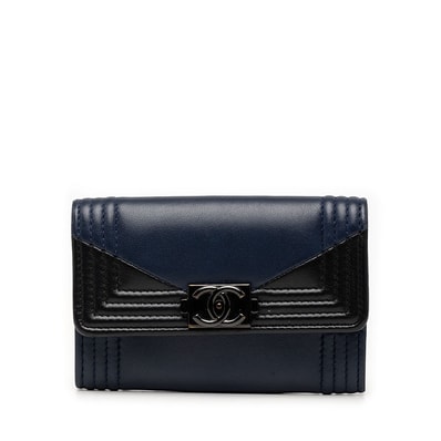 シャネル ココマーク ボーイシャネル カードケース 名刺入れ ネイビー ブラック ラムスキン レディース CHANEL 【中古】