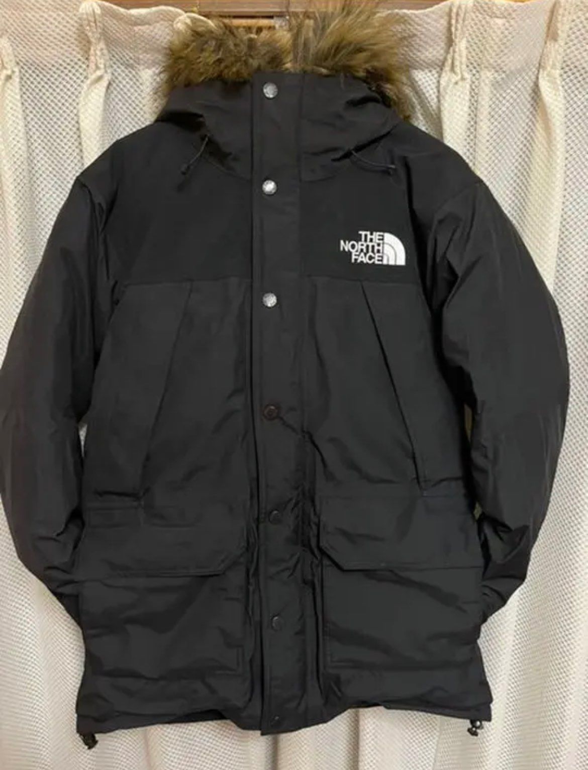 The North Face Mountain Down Jacket "Black(K)"