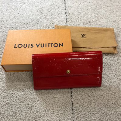 Louis Vuitton Sarah Wallet Monogram Vernis "Red"