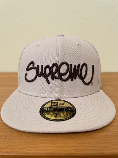 Supreme Handstyle New Era "Stone"