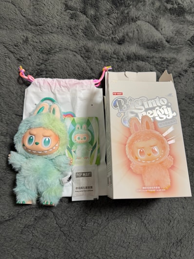 POP MART THE MONSTERS (LABUBU) Big into Energy Series Plush Pendant SERENITY