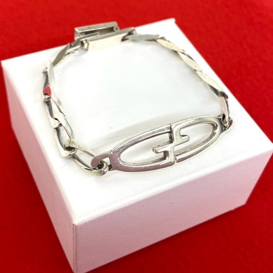 GUCCI グッチ GG ロゴ シルバー925 ブレスレット シルバー
18024