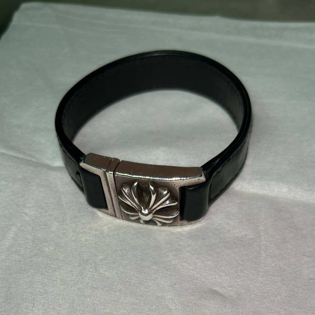 クロムハーツ　ハーネスクラスプ　ブレスレット希少レア CHROME HEARTS ハーネスクラスプ ブレスレット レザー【中古】