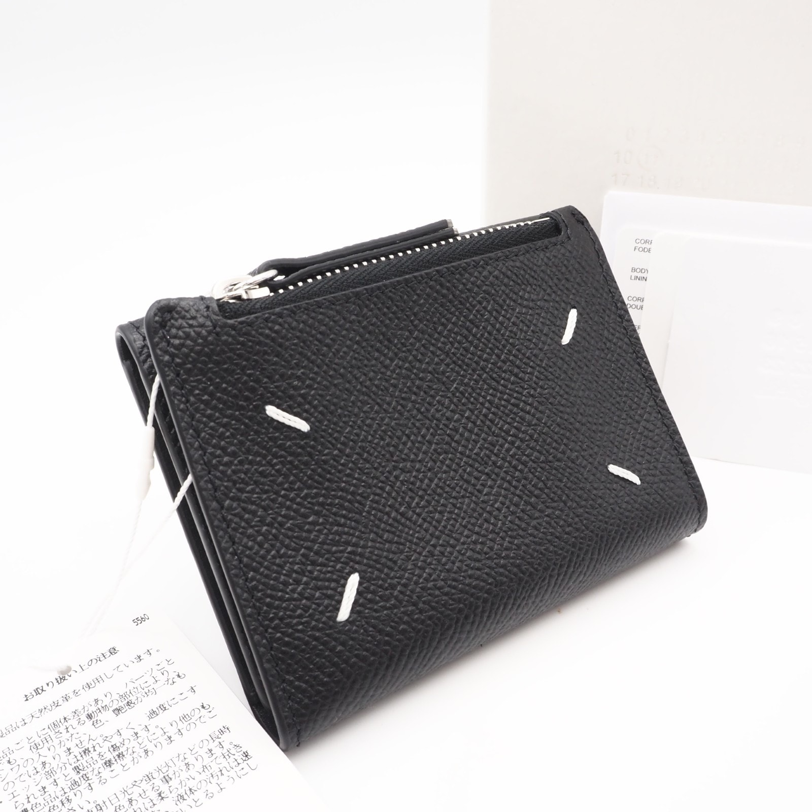 極美品 MAISON MARGIELA メゾンマルジェラ カーフスキン PHOTO TRIFOLD WALLET SA2UI0018 三つ折り財布 ブラック カーフレザー メンズ
