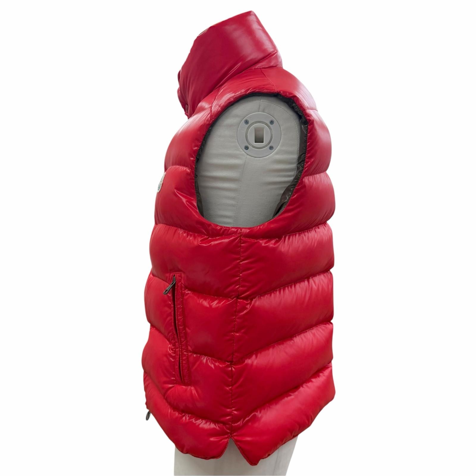 B (目立った傷や汚れなし)】美品 モンクレール ダウンベスト TIB