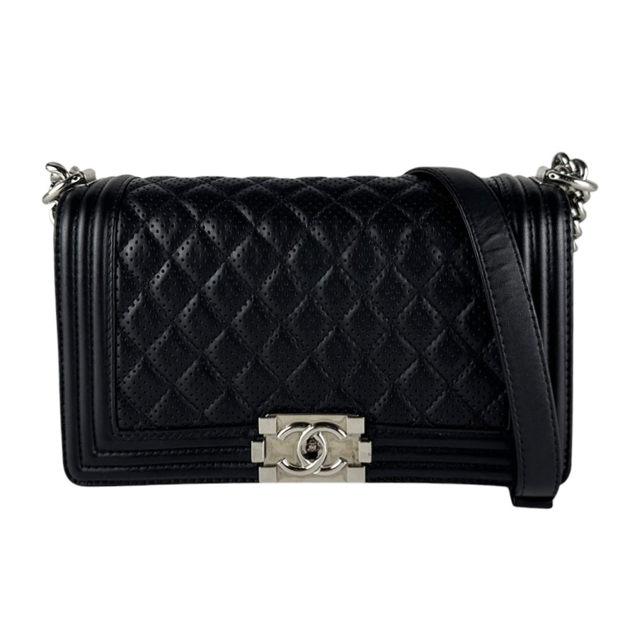 シャネル CHANEL ショルダーバッグ ボーイシャネル レザー/メタル ブラック/シルバー レディース【中古】 z10636