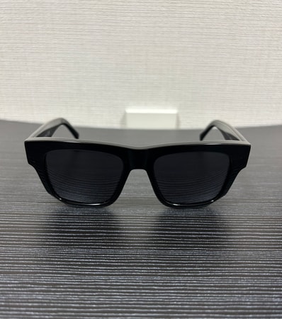 GIVENCHY ジバンシー スクエア サングラス ブラック