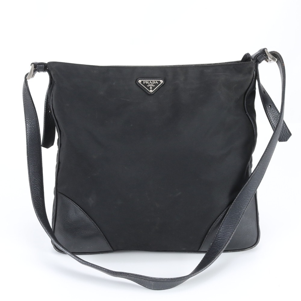 プラダ テスート ナイロントライアングルロゴショルダーバッグ