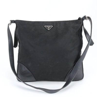 プラダ テスート ナイロントライアングルロゴショルダーバッグ
