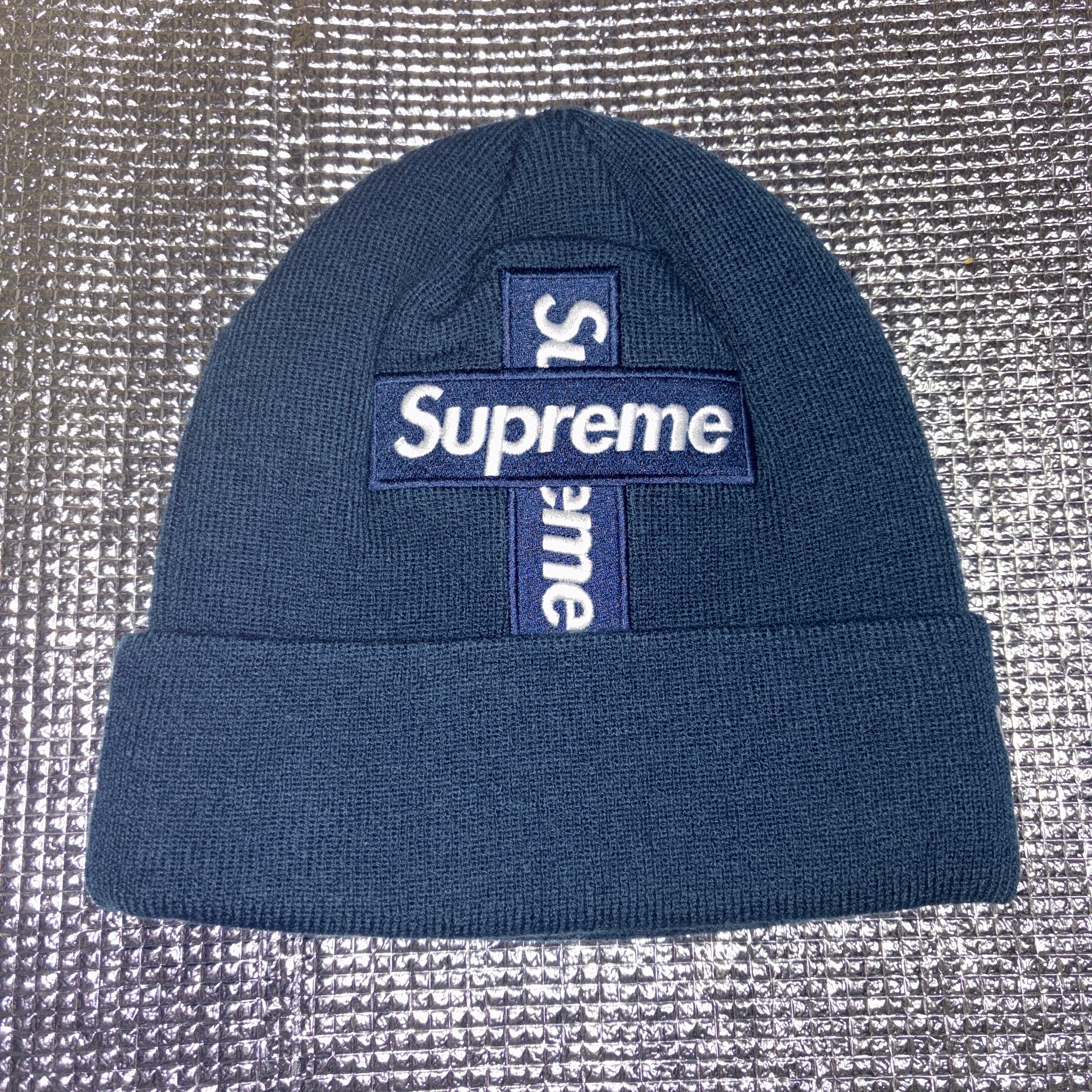 Supreme New Era® Cross Box Logo Beanie "Navy"