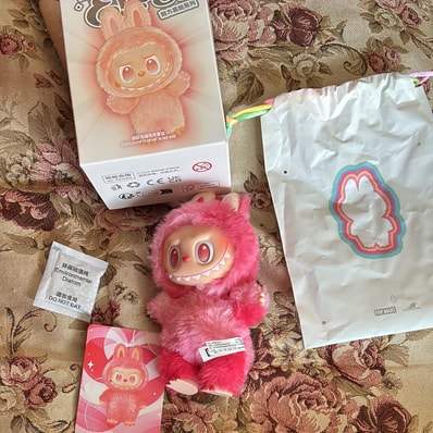 POP MART THE MONSTERS (LABUBU) Big into Energy Series Plush Pendant LOVE