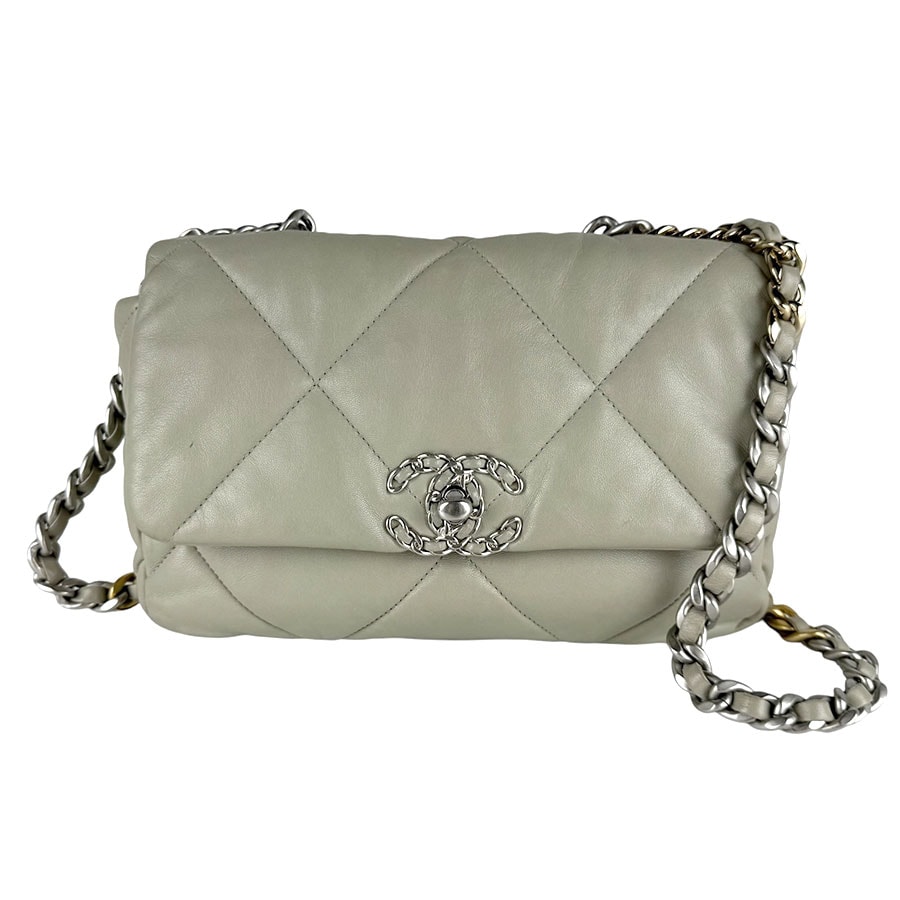 シャネル CHANEL ショルダーバッグ レザー グレー レディース【中古】 z10131