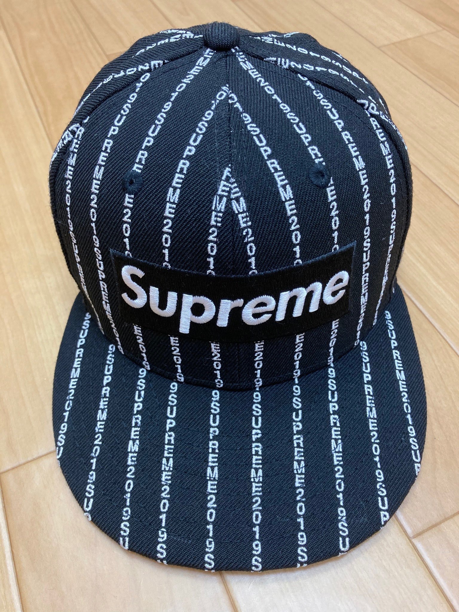 Supreme Text Stripe New Era® "Black"