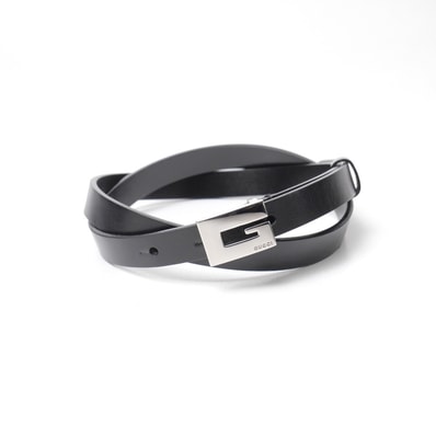 GUCCI グッチ ベルト サイズ75・30 Gバックル ブラック×シルバー 細ベルト レザーベルト イタリア製 ブランド古着【中古】20260625/RA9919