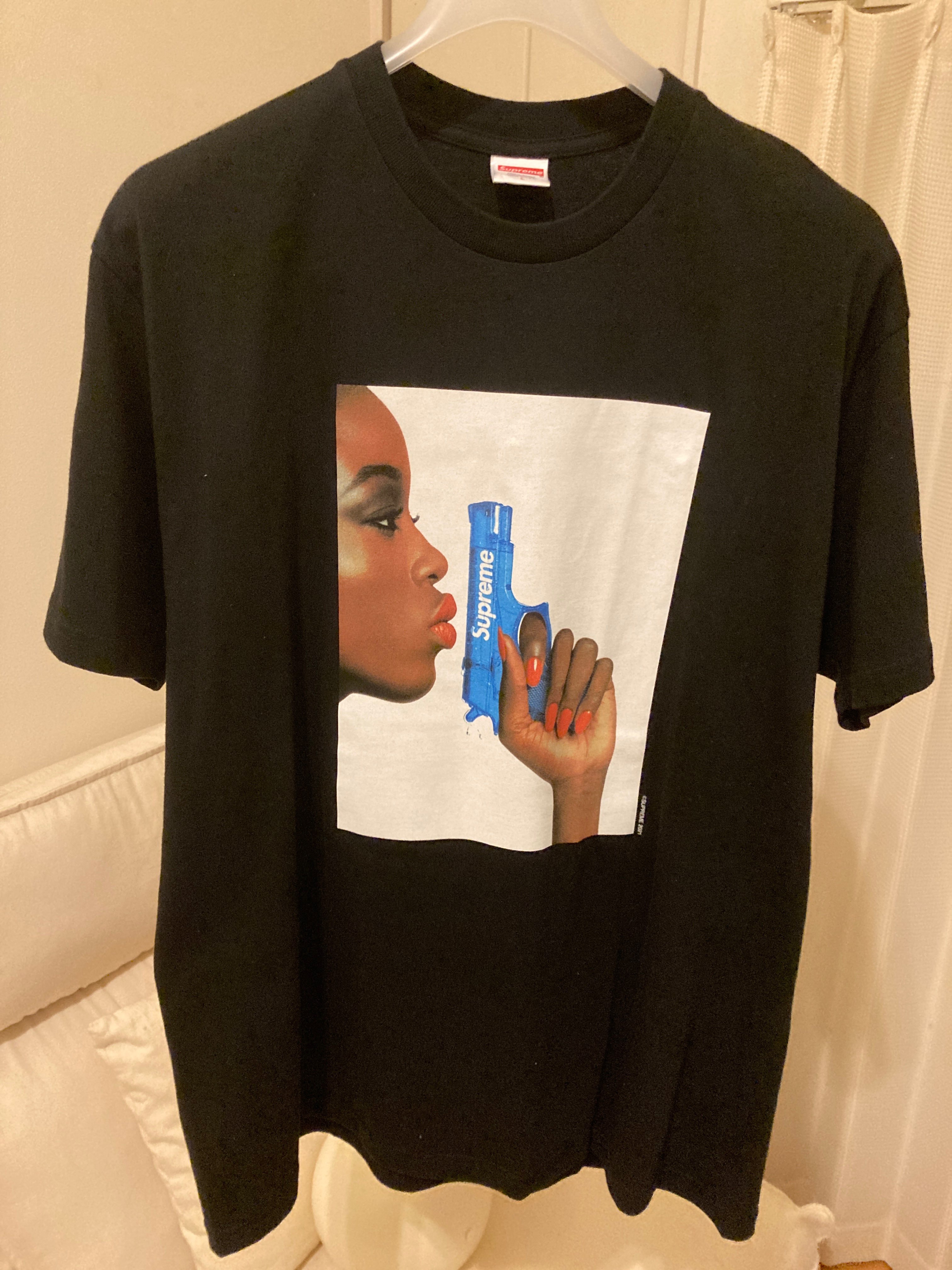 Supreme Water Pistol Tee "Black"