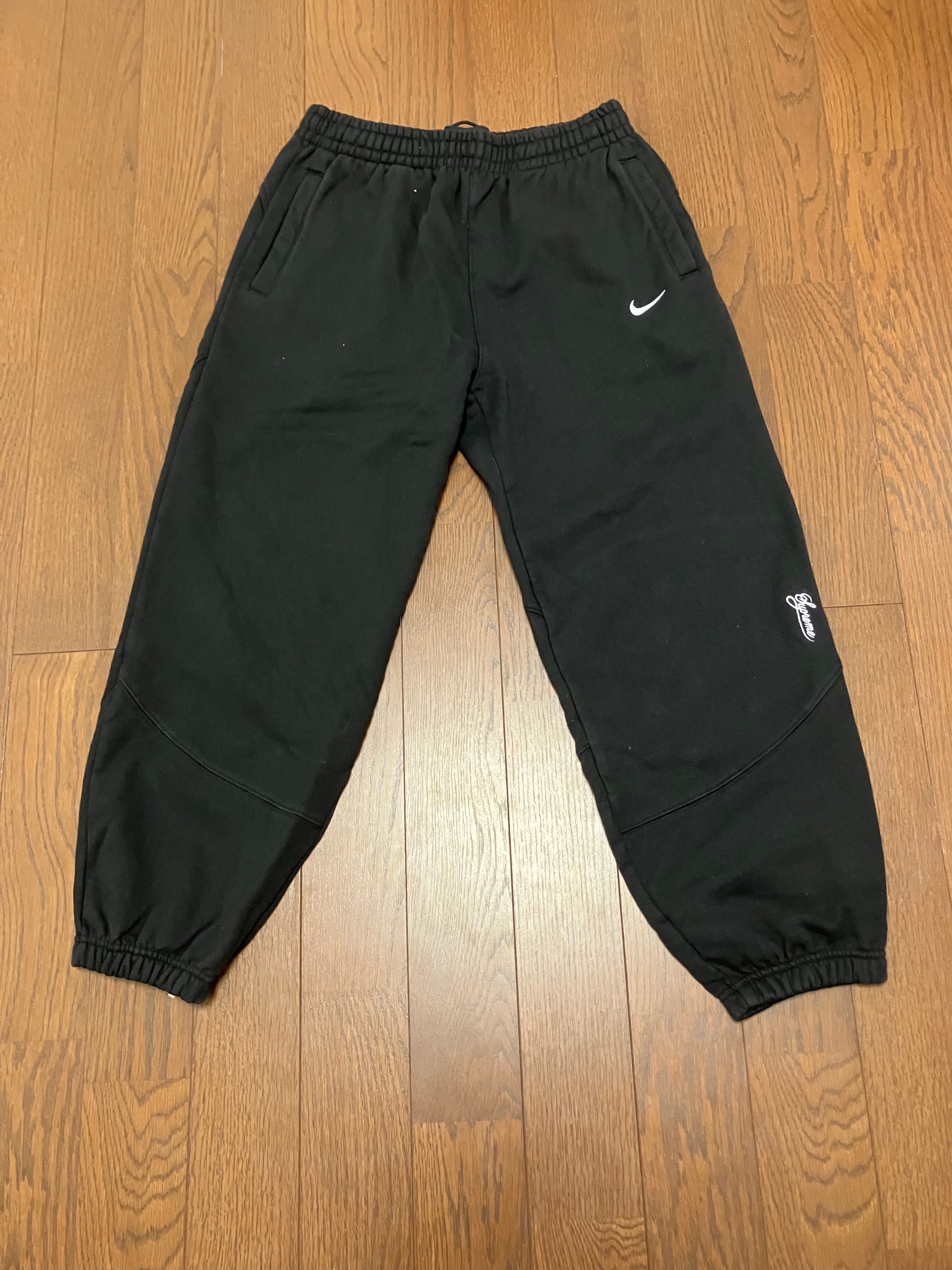 Supreme x Nike Sweatpant "Black"