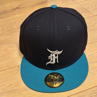 NEW ERA 59Fifty Fear of God Essentials the Classic Collection Seattle Mariners "Navy/Emerald Green"