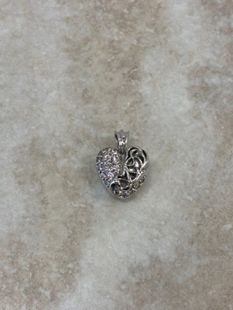 【Chrome Hearts】ハート ホワイトゴールド パヴェダイヤ St.Barth限定