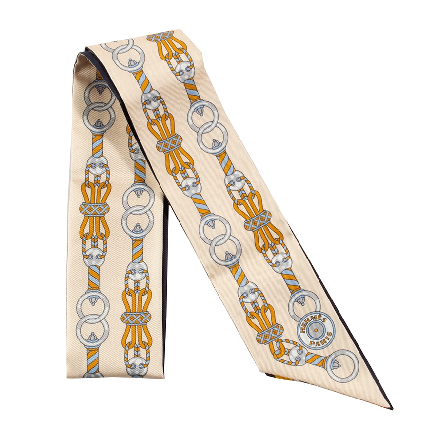 HERMES エルメス ツイリー Harnais en Rosace ハーネスの薔薇窓 063853S 06 2022AW スカーフ シルク ホワイト ネイビー【中古】