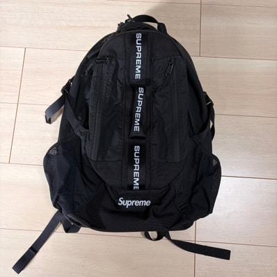 シュプリーム FW22 バックパック "ブラック"
