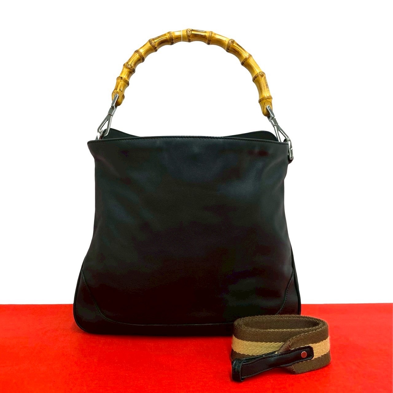 GUCCI グッチ バンブー レザー バンブー ショルダーバッグ ブラック
93489
